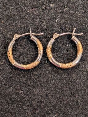 14k Gold Hoop Earrings - EUC